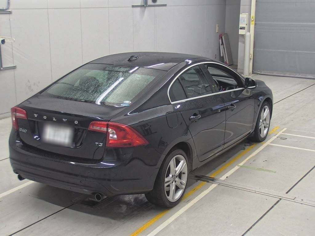 2016 Volvo S60 FB4154T[1]