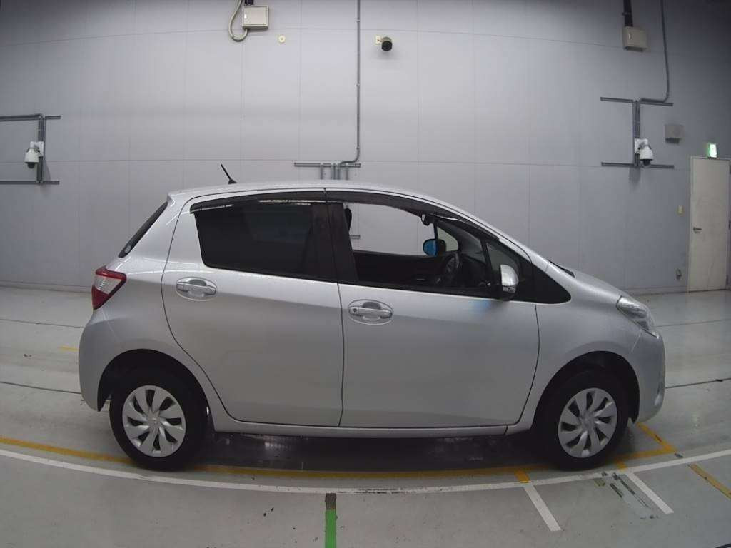 2020 Toyota Vitz NSP135[2]