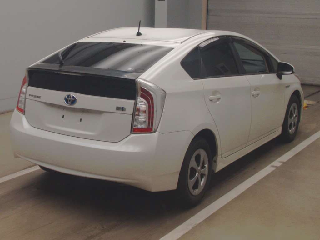 2012 Toyota Prius ZVW30[1]