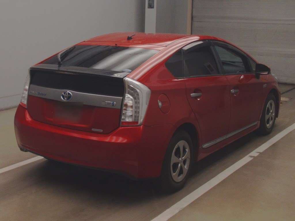 2012 Toyota Prius PHV ZVW35[1]