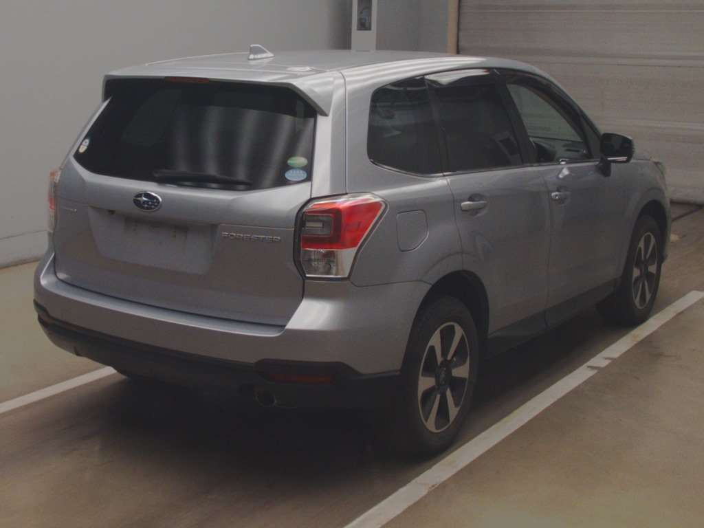 2017 Subaru Forester SJ5[1]