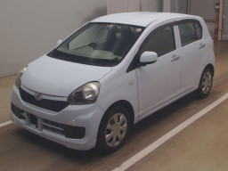 2016 Daihatsu Mira es