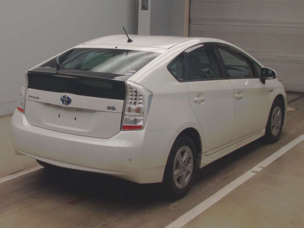 2011 Toyota Prius ZVW30[1]