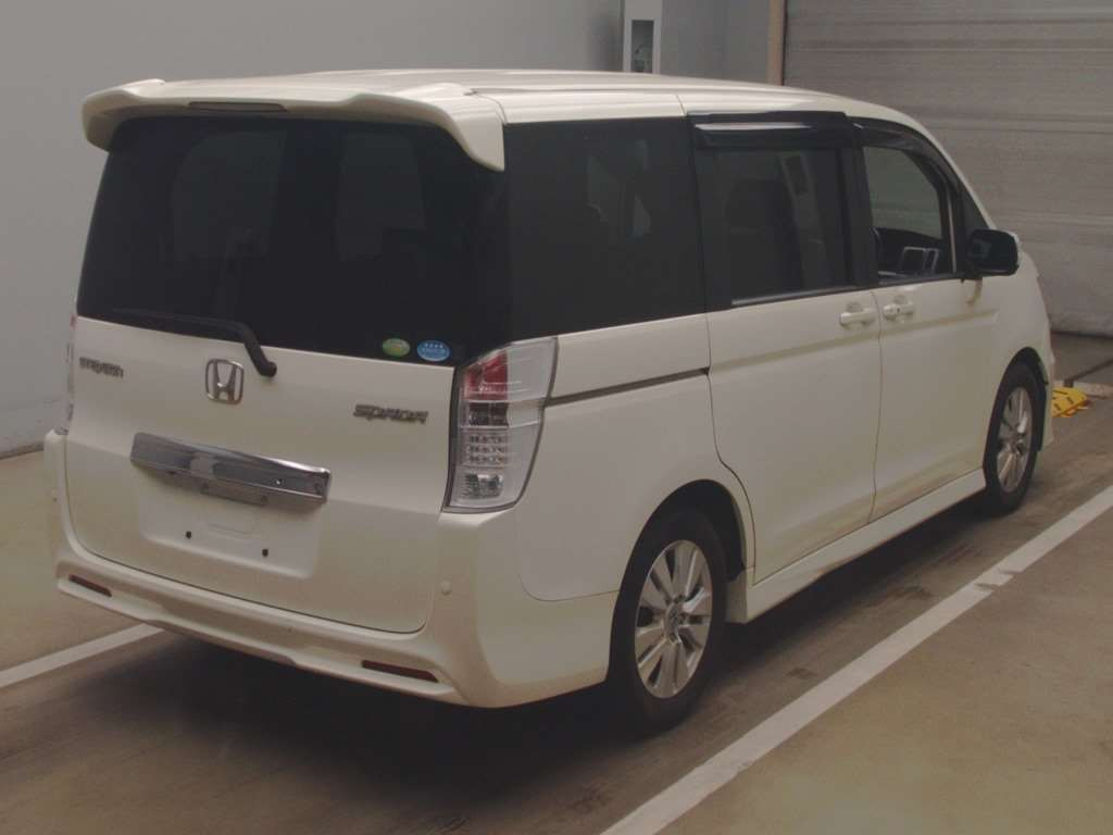 2011 Honda Step WGN Spada RK5[1]