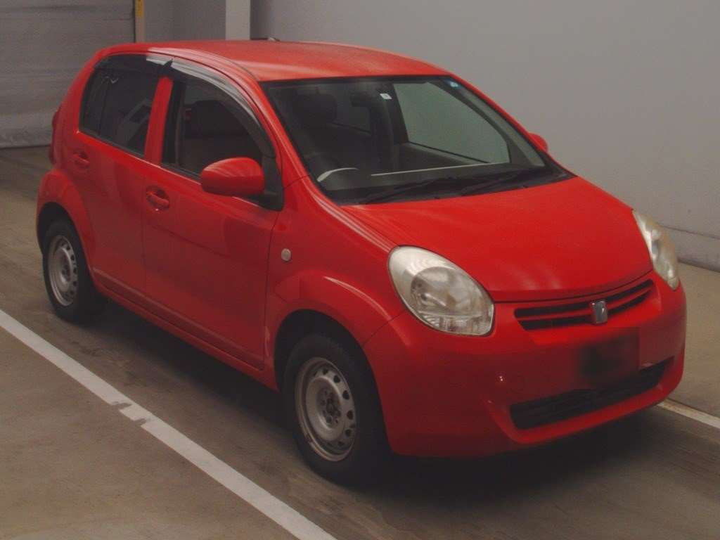 2011 Toyota Passo KGC30[2]