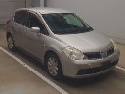 2005 Nissan Tiida