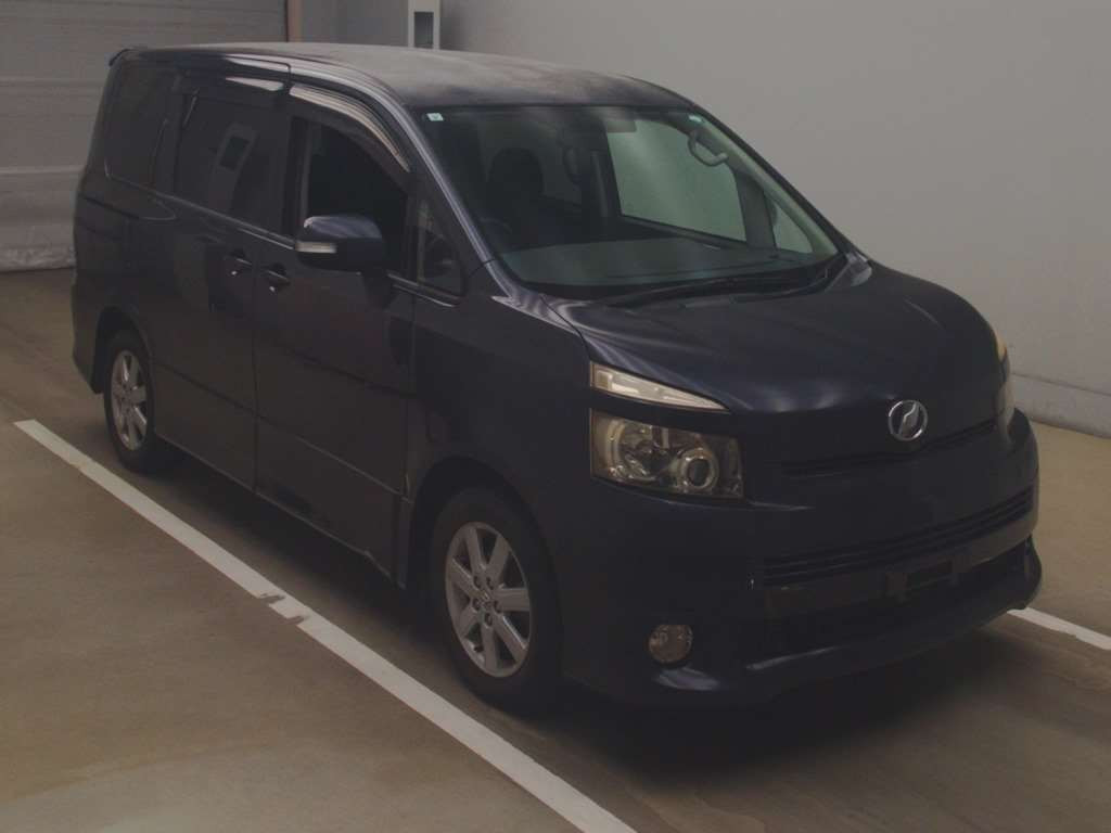 2007 Toyota Voxy ZRR70W[2]