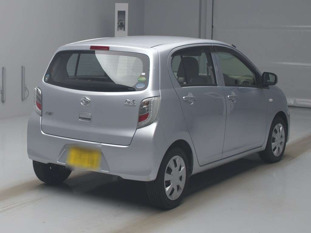 2015 Daihatsu Mira es LA300S[1]