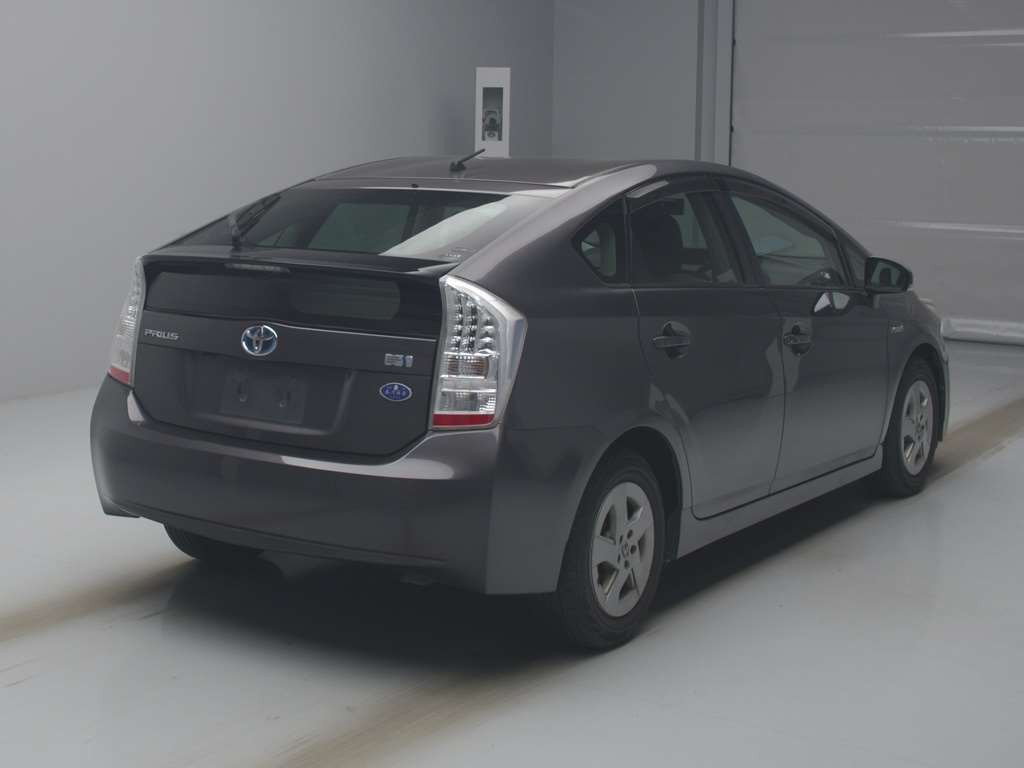 2011 Toyota Prius ZVW30[1]