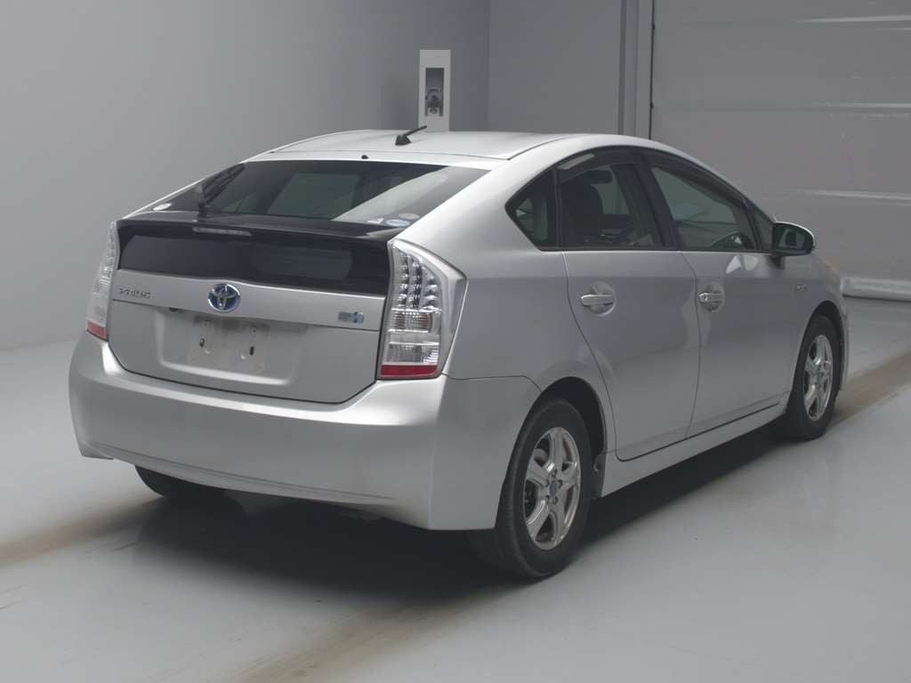 2010 Toyota Prius ZVW30[1]