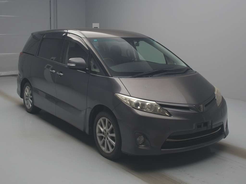 2011 Toyota Estima ACR50W[2]