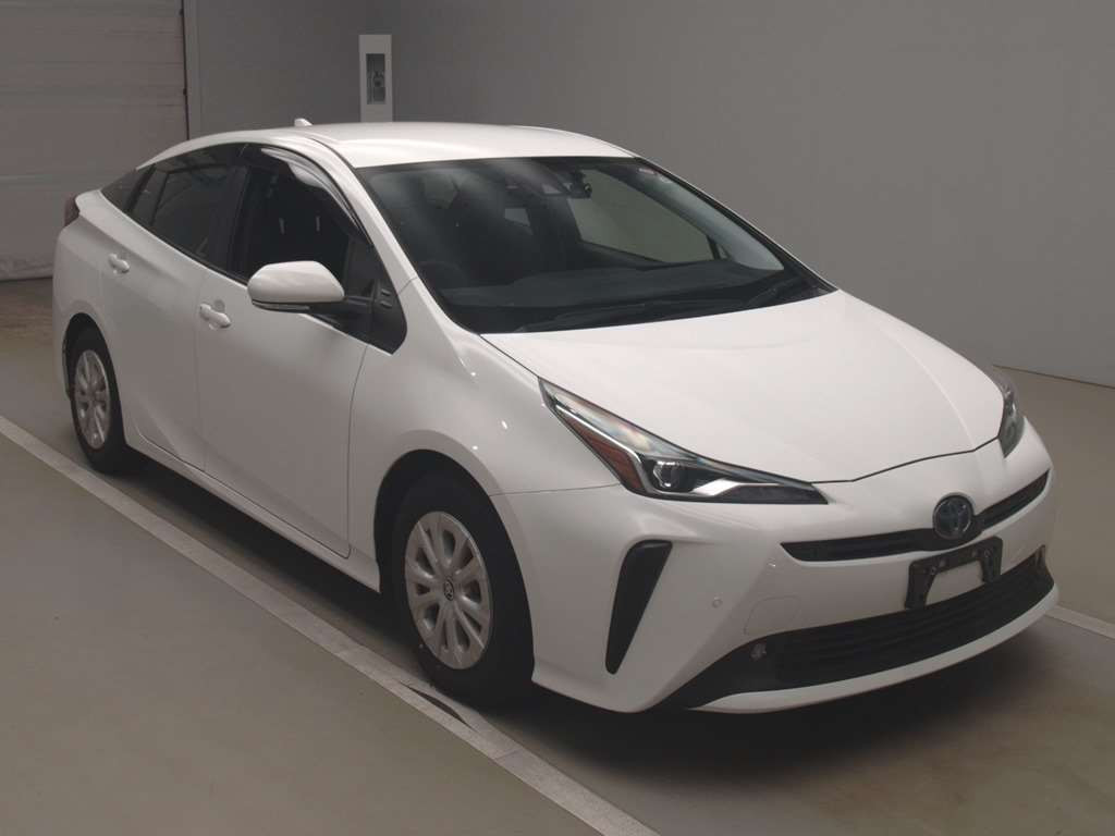 2021 Toyota Prius ZVW51[2]