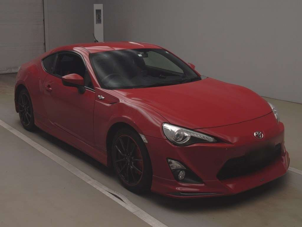 2014 Toyota 86 ZN6[2]