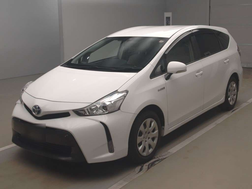 2017 Toyota Prius alpha ZVW41W[0]