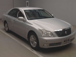 2004 Toyota Crown