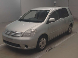 2005 Toyota Raum