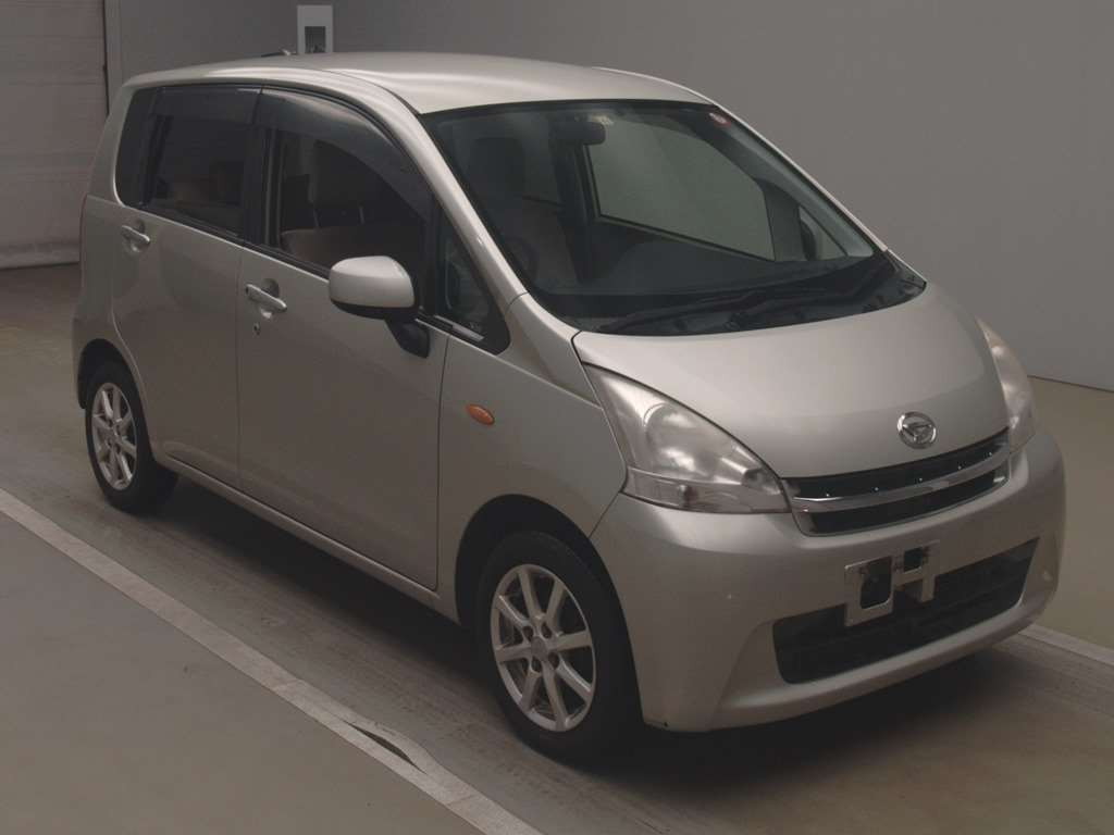 2011 Daihatsu Move LA100S[2]