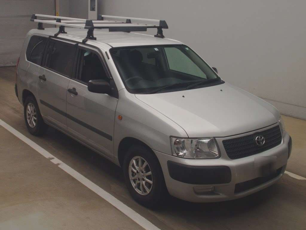 2010 Toyota Succeed Van NCP51V[2]