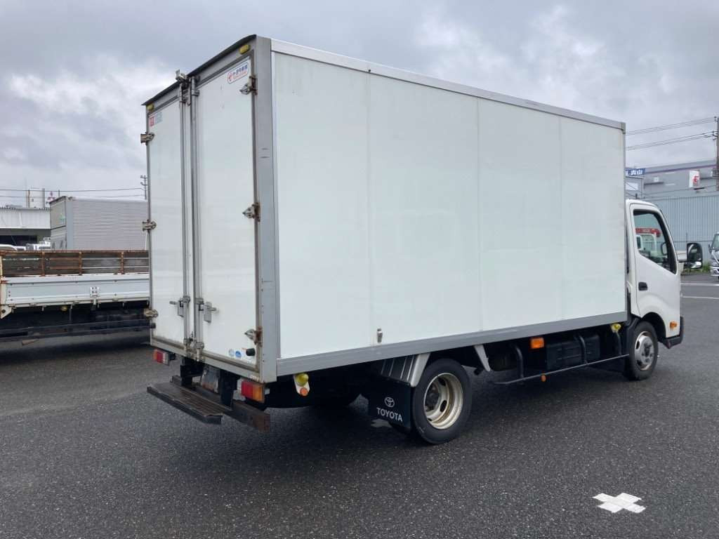 2015 Toyota Dyna Truck XZU710[1]