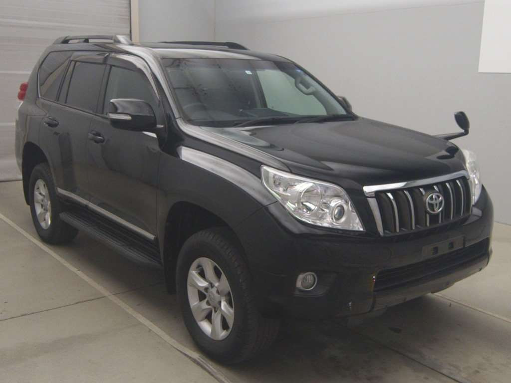 2011 Toyota Land Cruiser Prado TRJ150W[2]