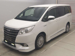 2015 Toyota Noah