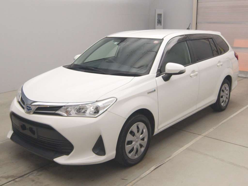 2017 Toyota Corolla Fielder NKE165G[0]