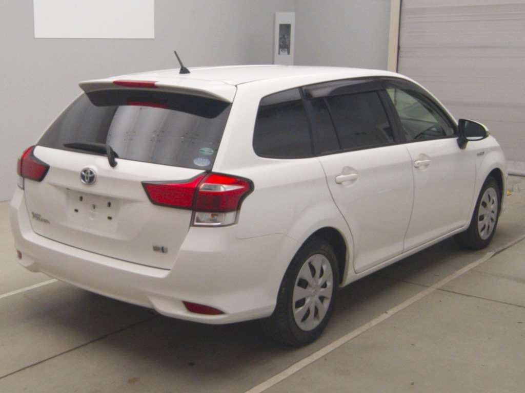 2017 Toyota Corolla Fielder NKE165G[1]