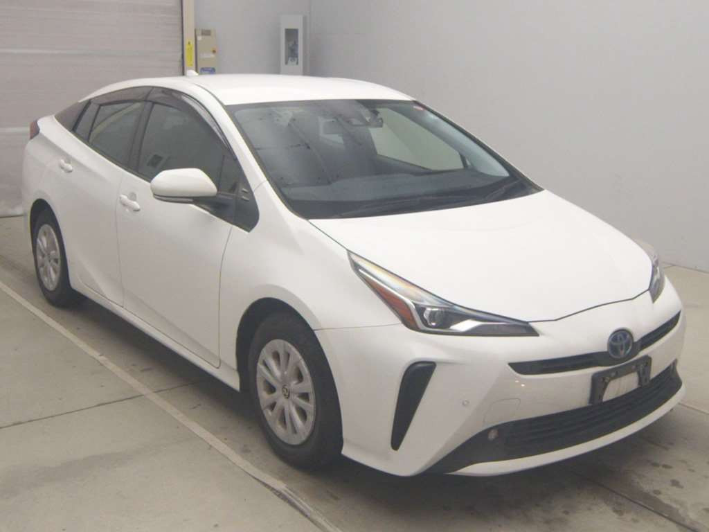 2021 Toyota Prius ZVW51[2]