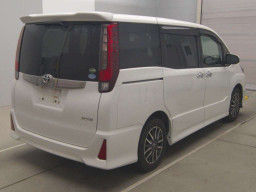 2016 Toyota Noah