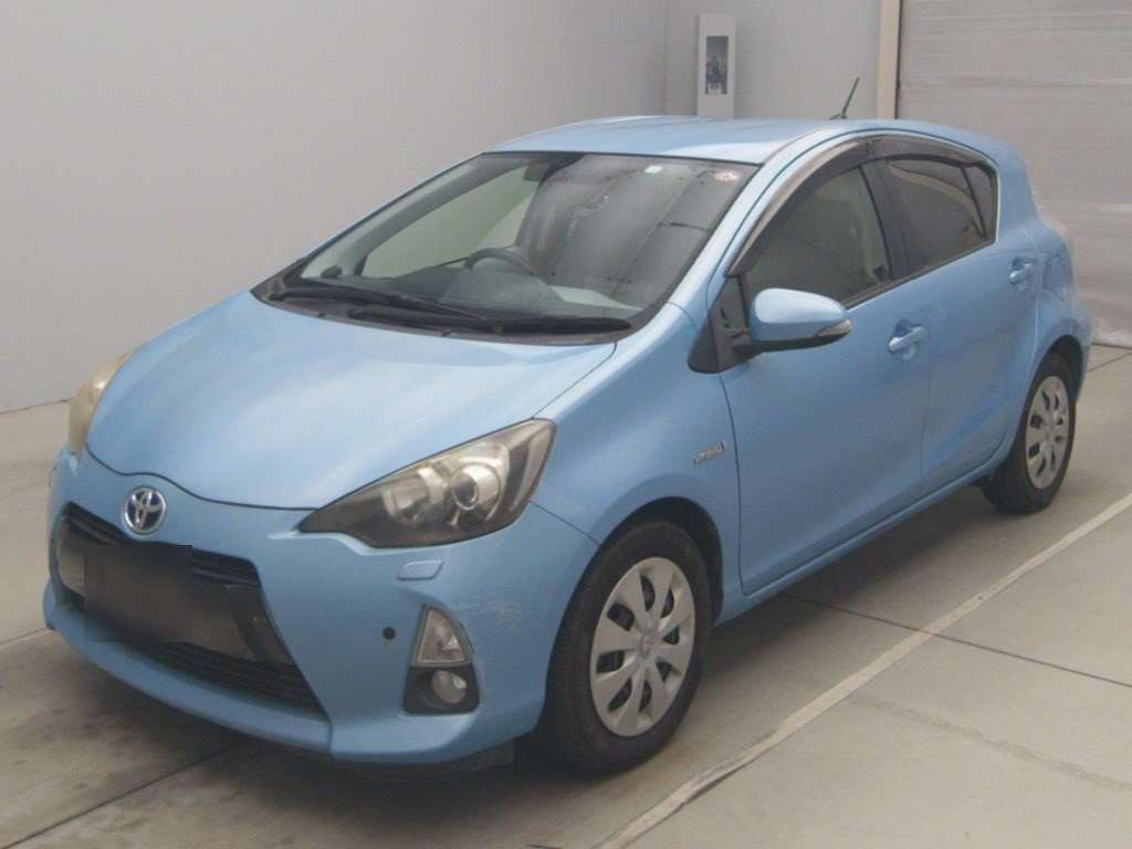 2012 Toyota Aqua NHP10[0]