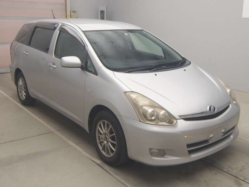 2007 Toyota Wish ZNE10G[2]