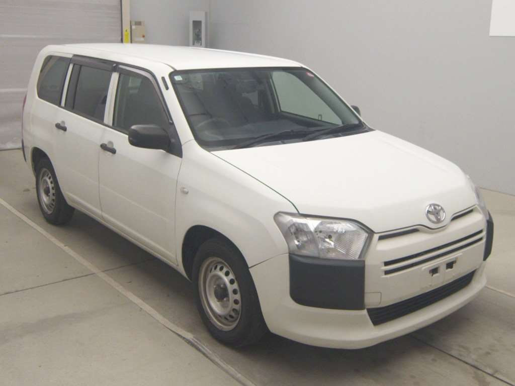 2014 Toyota Succeed NCP160V[2]