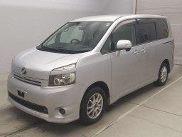 2009 Toyota Voxy