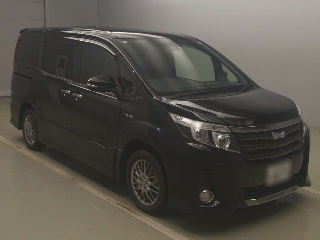 2017 Toyota Noah ZWR80W[2]