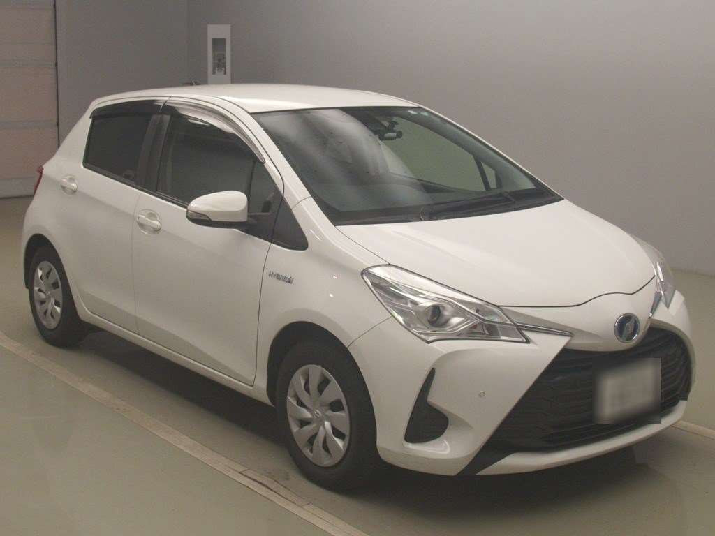 2020 Toyota Vitz NHP130[2]