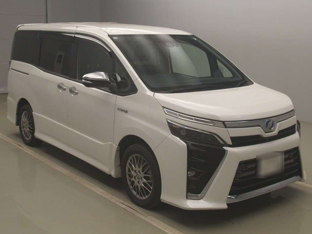 2019 Toyota Voxy ZWR80W[2]