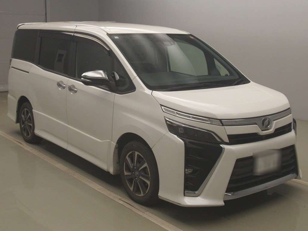 2018 Toyota Voxy ZRR80W[2]