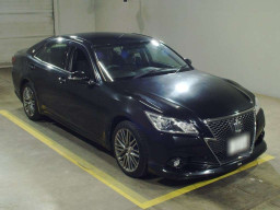 2013 Toyota Crown