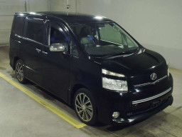 2009 Toyota Voxy