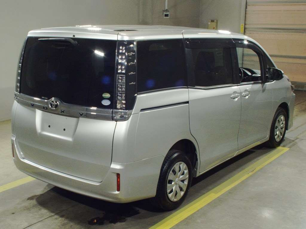 2017 Toyota Voxy ZRR85G[1]