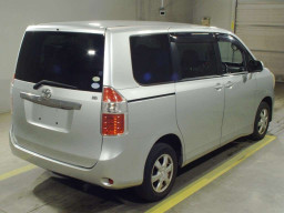 2009 Toyota Noah