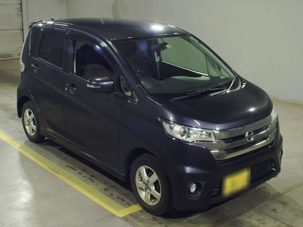 2014 Nissan DAYZ B21W[2]