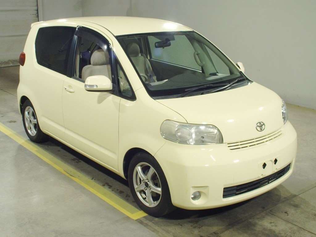 2008 Toyota Porte NNP15[2]