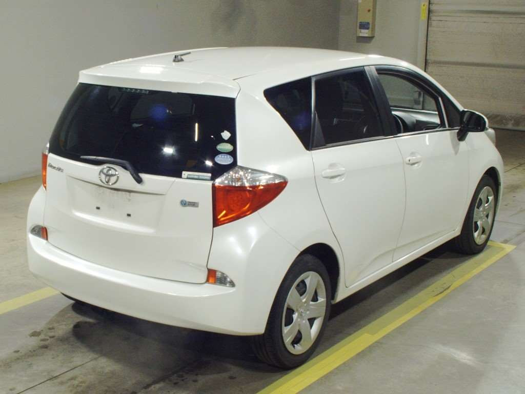 2013 Toyota Ractis NSP120[1]