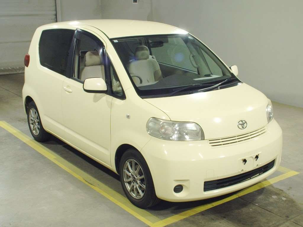 2008 Toyota Porte NNP15[2]