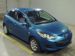 2012 Mazda Demio