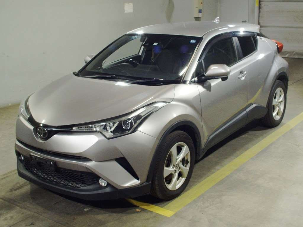 2017 Toyota C-HR NGX50[0]