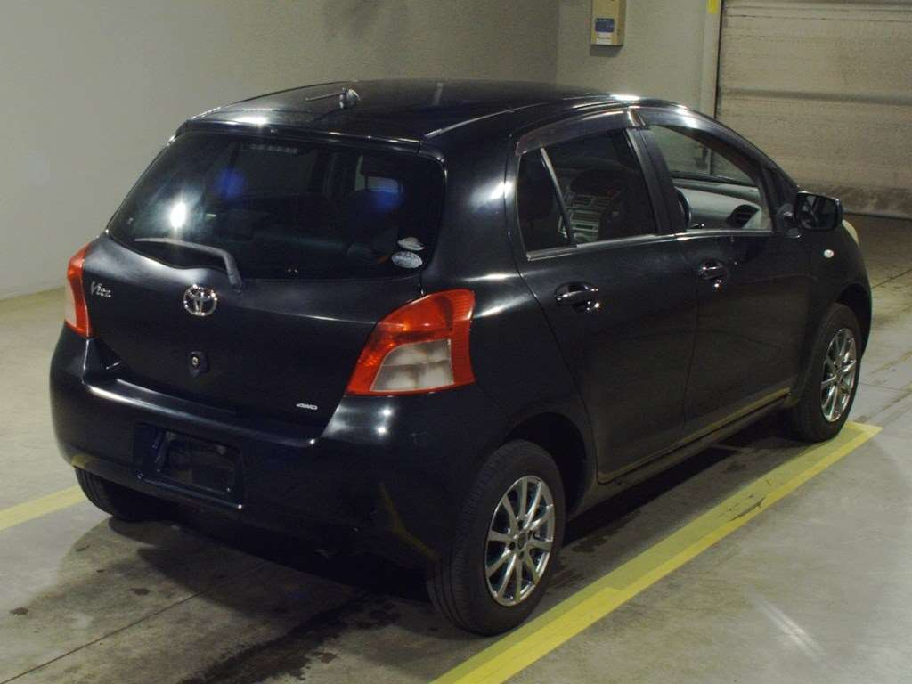 2006 Toyota Vitz NCP95[1]