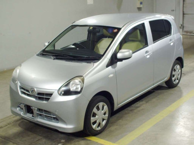 2012 Daihatsu Mira es