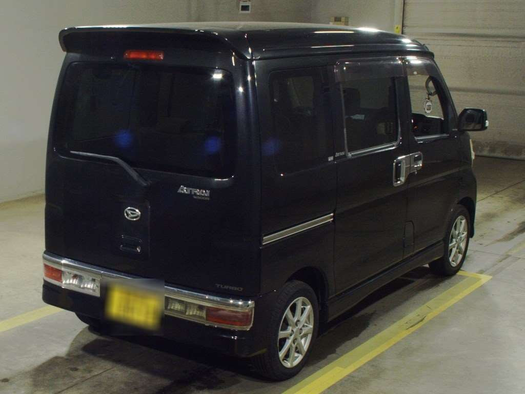 2010 Daihatsu Atrai Wagon S331G[1]